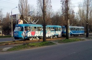 В Одессе начинают восстанавливать двухвагонные трамвайные составы (ФОТО)