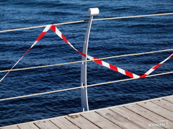 На набережной Ланжерона одесситам угрожает смертельная опасность (ФОТО)