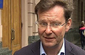 Саша Боровик снова отличился, разместив флаг Украины с гениталиями (фото 18+)