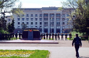 Силовики вытеснили акцию одесских пророссийских активистов с Куликова поля из-за заминирования (ФОТО)