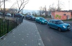 Одесские велосипедисты протестовали против автомобилизации пляжей