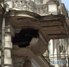 В центре Одессы обрушился балкон