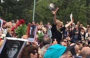 Полиция задержала байкеров с красными флагами в центре Одессы