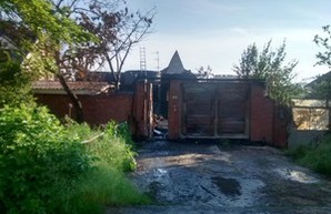 В Одессе сгорел жилой дом на Фонтане (ФОТО)