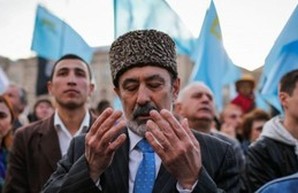 В оккупированным Россией Крыму проходят массовые обыски и аресты