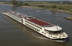 В устье Дуная началось речное круизное судоходство