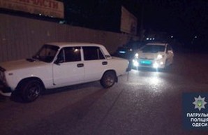 В Одессе вооруженные мужчины ограбили автозаправку