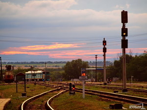 На юге Одесской области обнаружили боеприпасы на железной дороге