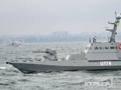 Новейшие бронекатера ВМС Украины испытываются под Одессой в штормовом море (ФОТО)