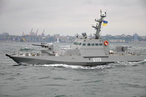 Новейшие бронекатера ВМС Украины испытываются под Одессой в штормовом море (ФОТО)