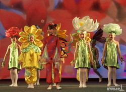 На сцене Одесского культурного центра выступили дети с шоу для детей (ФОТО)