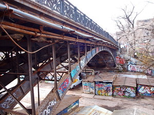 Начался ремонт аварийного моста в центре Одессы