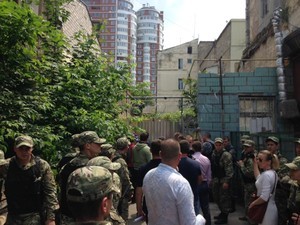 Очередная драка на незаконной стройке в центре Одессы