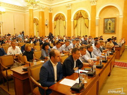 Самая короткая сессия одесского горсовета завершилась (ФОТО)