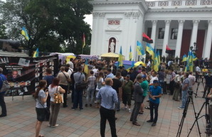 В Одессе допрашивали активистов с майдана на Думской площади