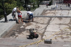 Реконструкцию Потемкинской лестницы приостановили на время проведения ОМКФ (ФОТО)