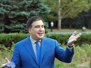 Саакашвили отказался от своих первоначальных идей по ремонту дорог Одесской области