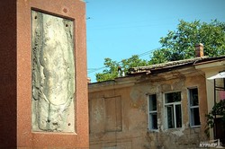 В Одессе вандалы повредили памятник маршалу  Малиновскому (ФОТО)