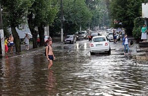 ГСЧС обещает сильную грозу в Одессе