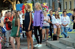 В Одессе на Приморском бульваре открылся Вышиванковый фестиваль (ФОТО)