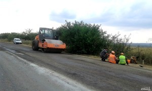 Гройсман и Саакашвили похвалили себя за ремонт трассы Одесса-Рени