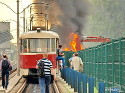 На станции скоростного трамвая в Киеве произошел сильный пожар (ФОТО)