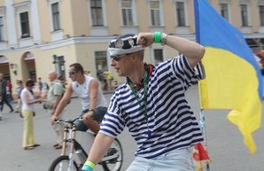 Команда в составе ветеранов АТО и волонтеров проехали дорогами 16 стран и финишировали в Одессе (ФОТО)