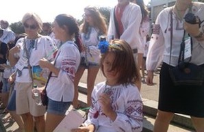 Рекорд одесского "Вышиванкового фестиваля" почти побит (ФОТО)