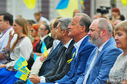 Как одесситы на День Независимости речь Порошенко слушали (ФОТО)