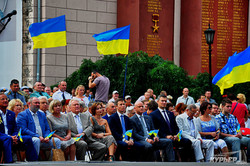 Как одесситы на День Независимости речь Порошенко слушали (ФОТО)