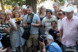 В Одессе открыли мемориальную доску основателю движения футуристов (ФОТО)