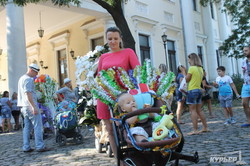 Жутко громко и запредельно близко: парад колясок в Одессе  (ФОТО)