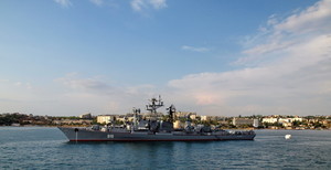У побережья Одесской области маневрирует российская эскадра во главе с СКР "Сметливый" (ФОТО)