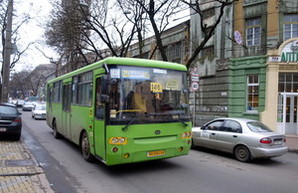 Женский забег стал причиной временного изменения маршрутов в центре Одессы