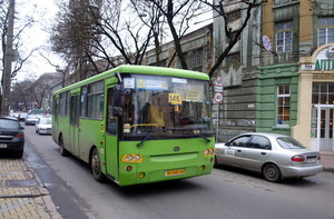 Женский забег стал причиной временного изменения маршрутов в центре Одессы