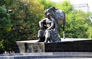 В Одессе благоустраивают Старобазарный сквер