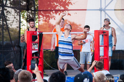 Перед зданием одесской мэрии прошел фестиваль по Street Workout (ФОТО)