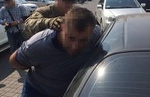 Сотрудники СБУ арестовали еще двух одесских чиновников-коррупционеров (ФОТО)