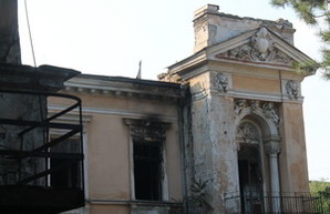 Маразлиевская, 18: дом после пожара (ФОТО)