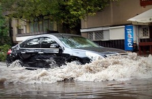 Непогода: в Одесской области обесточено 24 населенных пункта