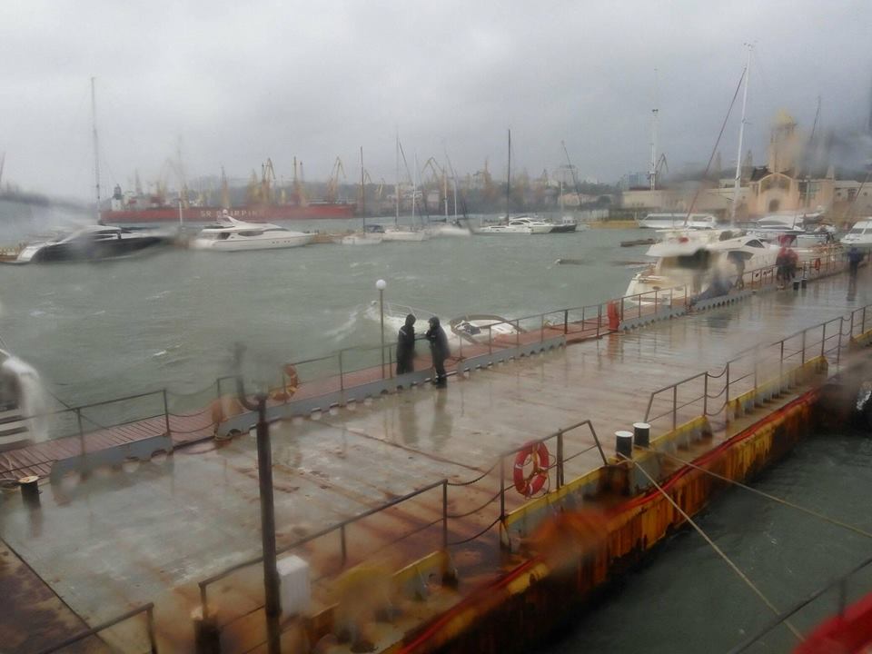 В Одесе затонула яхта Аrtemida