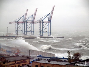 Непогода: В Одессе за сутки выпала четырехмесячная норма осадков