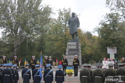День защитника Украины: в Одессе торжественно возложили цветы к памятнику Шевченко(ФОТО)