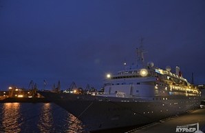 Ожидается прибытие в Одессу круизного лайнера "Boudicca"