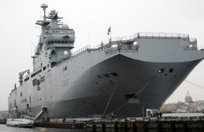 Поляки пошутили? Французские "Мистрали" не уплывают в Россию