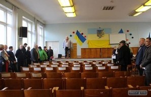 Люстрация: В Одесской области депутата "Оппоблока" кинули в мусорный бак