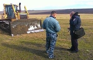 Сегодня экологи попытались остановить распашку уникальной Тарутинской степи (ФОТО)