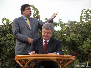 Саакашвили опять "наехал" на Президента