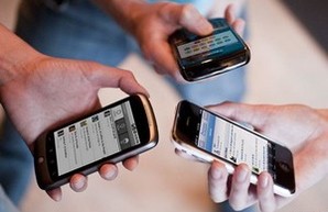 Пострадавший от "маски-шоу" мобильный оператор восстановил работу и обещает возместить убытки