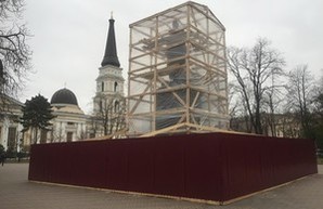 В Одессе завершается реставрация памятника генерал-губернатору Воронцову